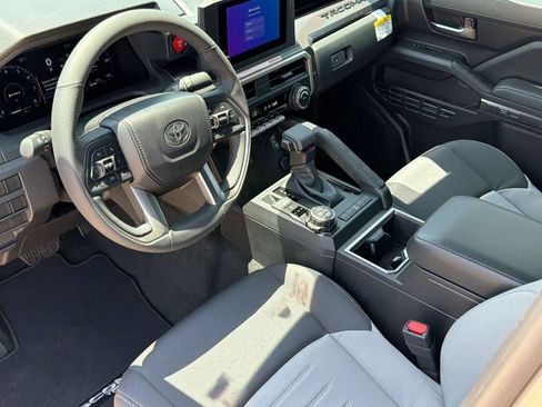 New 2026 Toyota Tacoma TRD Off-Road AWD/4WD image 4