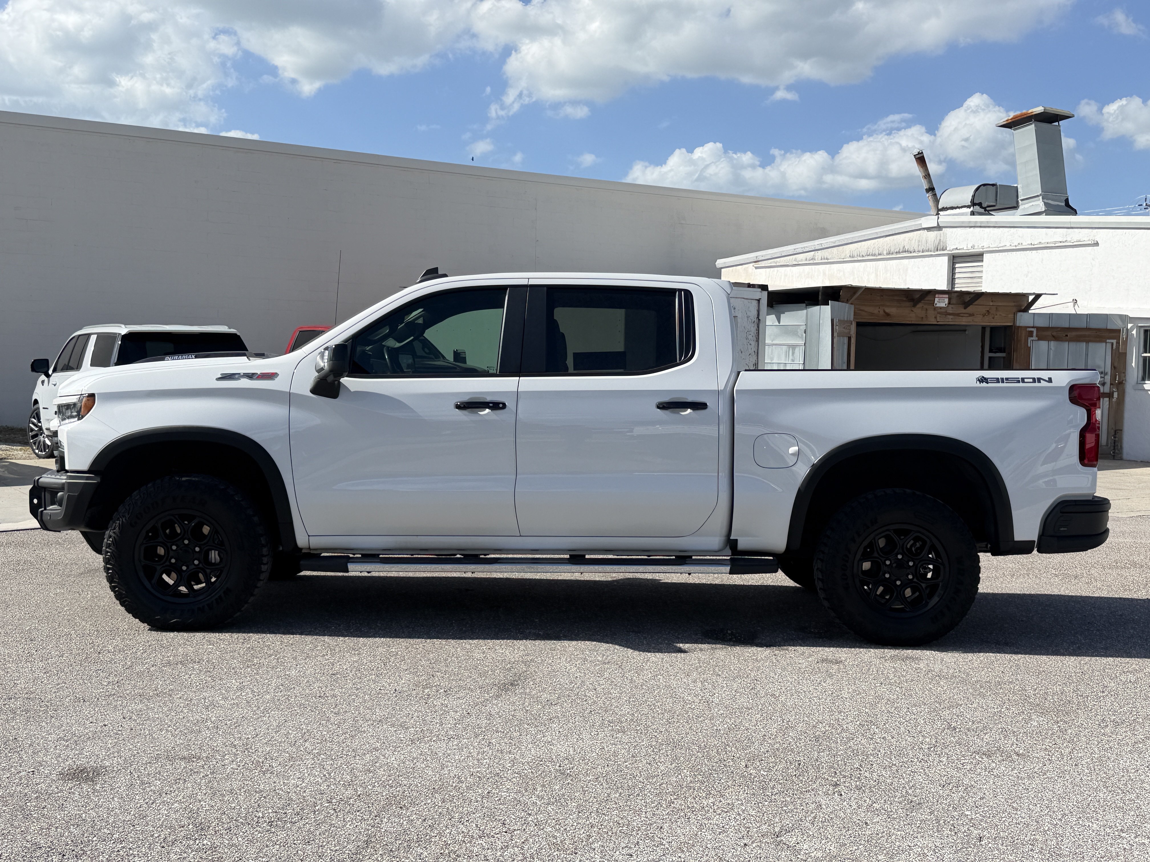 Certified 2024 Chevrolet Silverado 1500 ZR2 w/ ZR2 Bison Edition AWD/4WD image 4