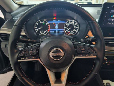 Used 2026 Nissan Altima 2.5 SR FWD image 18