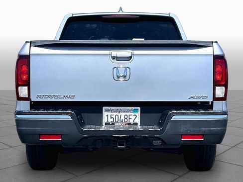 Used 2017 Honda Ridgeline RTL image 4
