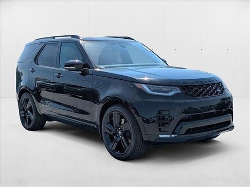 New 2025 Land Rover Discovery Dynamic SE image 7