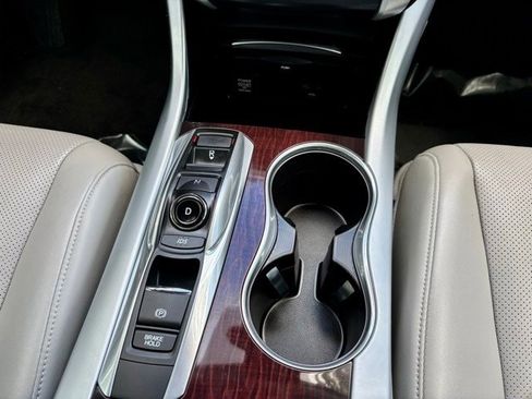 Used 2017 Acura TLX V6 w/ Technology Package image 18