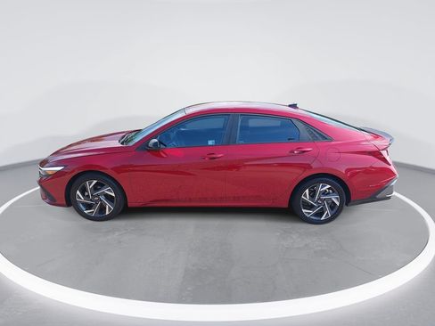 Certified 2025 Hyundai Elantra Sport FWD image 8