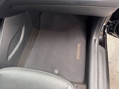 Used 2017 Kia Forte EX FWD image 17