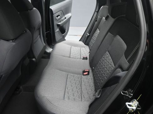 New 2026 Nissan Kicks SV image 15