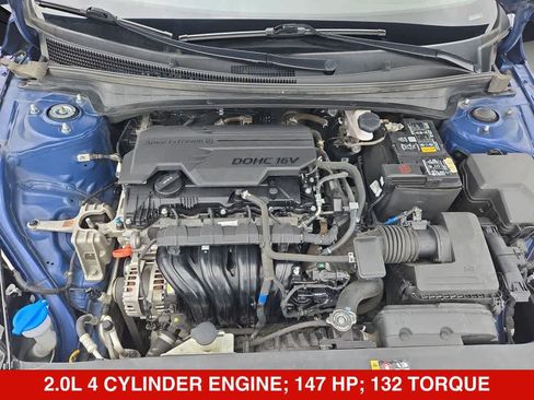 Used 2022 Hyundai Elantra SEL FWD image 13