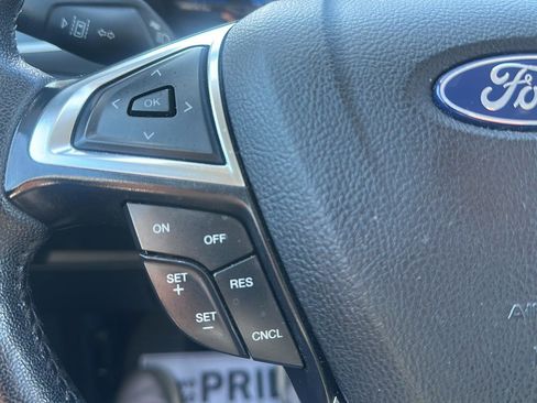 Used 2023 Ford Edge SEL image 14