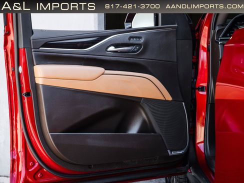 Used 2023 Cadillac Escalade Sport AWD/4WD image 39