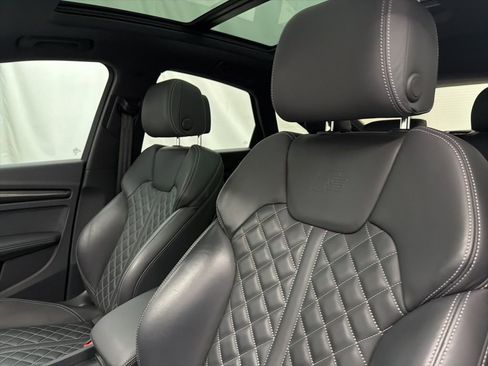 Used 2024 Audi SQ5 Premium Plus w/ Premium Plus Package image 14