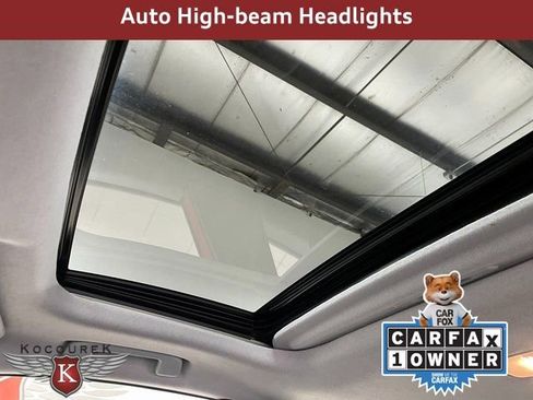 Used 2019 Toyota Prius L Eco image 20