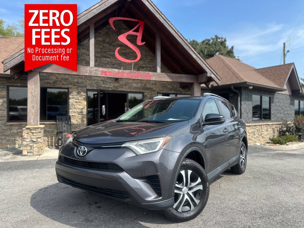 Used 2016 Toyota RAV4 LE AWD/4WD image 1