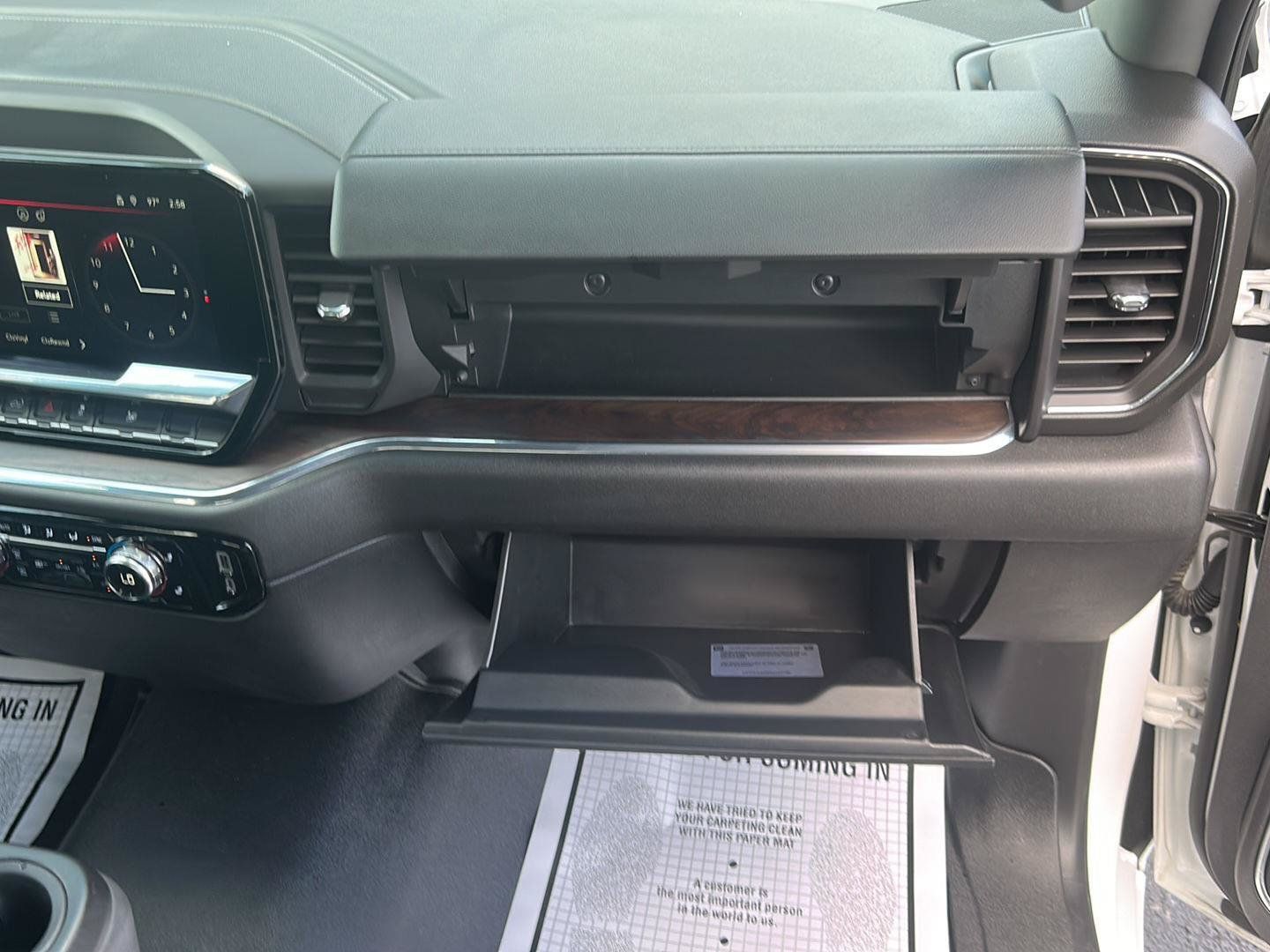 Certified 2025 GMC Sierra 1500 SLT AWD/4WD image 20