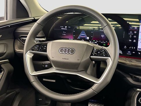 New 2025 Audi Q5 Premium Plus image 18