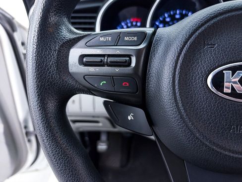 Used 2015 Kia Optima LX image 19