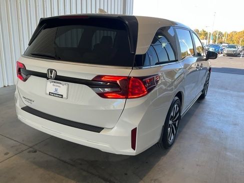 New 2026 Honda Odyssey EX-L image 24