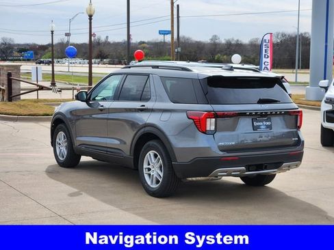 New 2026 Ford Explorer Active w/ Active Comfort Package RWD image 4