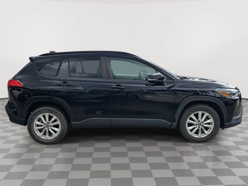 Used 2022 Toyota Corolla Cross LE FWD image 9