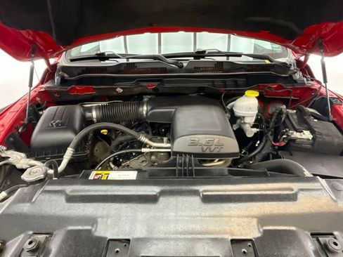 Used 2022 RAM 1500 Classic SLT RWD image 28