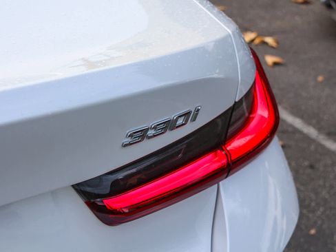 New 2026 BMW 330i Sedan w/ Premium Package image 25