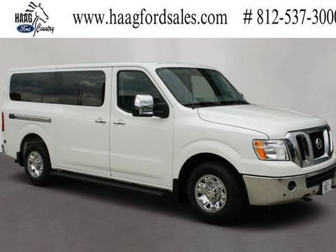 Used 2019 Nissan NV 3500 SL RWD image 1