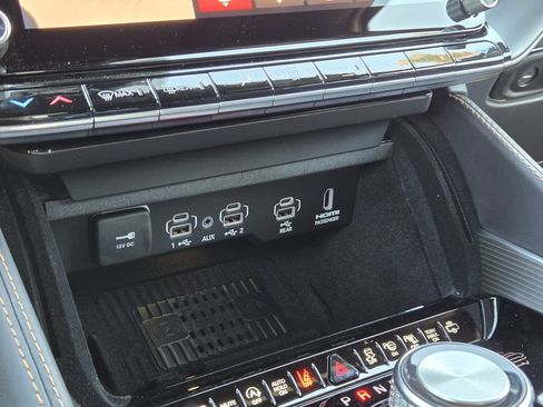 New 2026 Jeep Grand Wagoneer L Summit AWD/4WD image 14