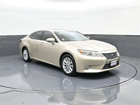 Used 2013 Lexus ES 300h image 22