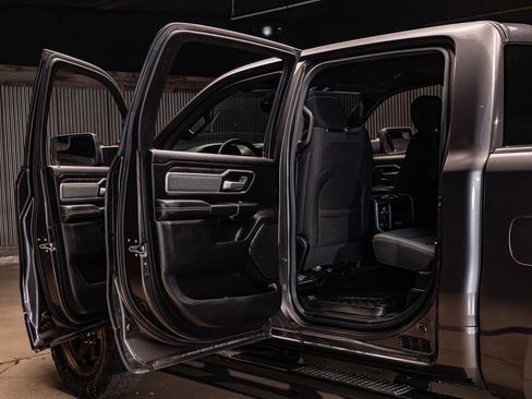 Used 2021 RAM 1500 Big Horn image 30