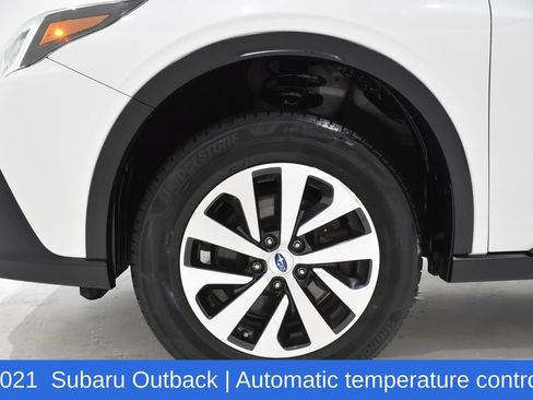 Used 2021 Subaru Outback AWD/4WD image 6
