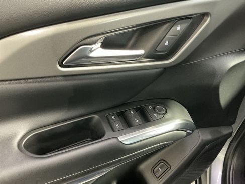 Used 2024 Chevrolet Traverse LT w/ LPO, Floor Liner Package FWD image 16
