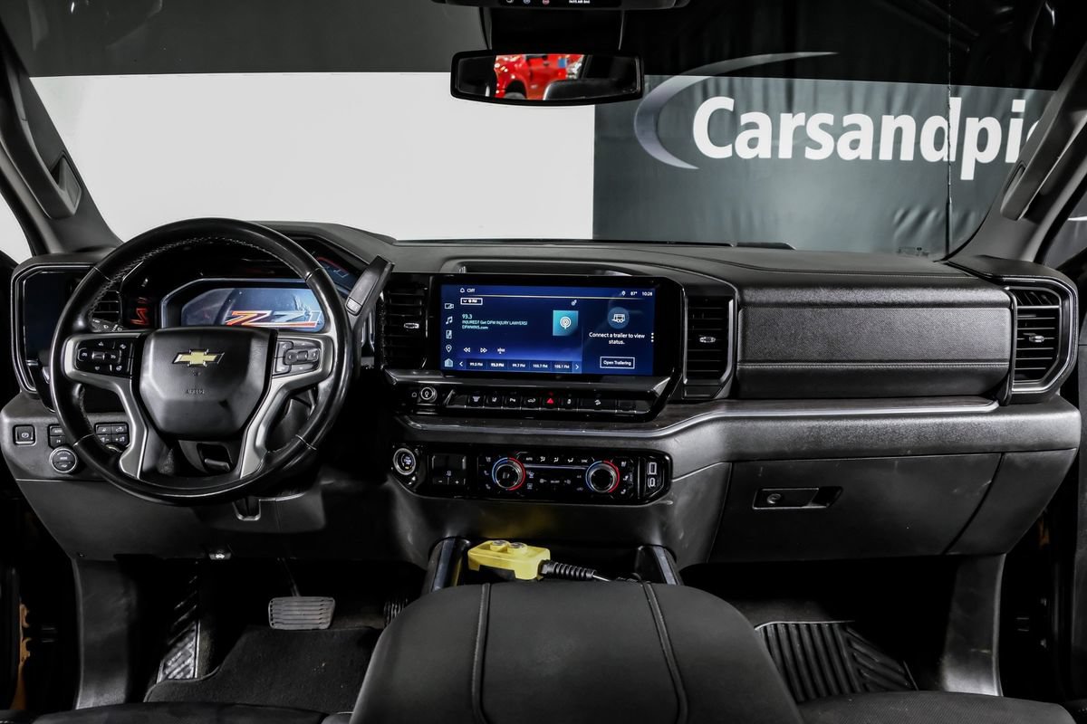Used 2024 Chevrolet Silverado 2500 LTZ w/ LTZ Convenience Package AWD/4WD image 15