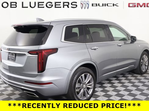 Certified 2025 Cadillac XT6 Premium Luxury FWD image 6