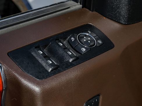 Used 2020 Ford F150 King Ranch w/ Equipment Group 601A Luxury AWD/4WD image 45