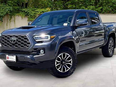 Certified 2022 Toyota Tacoma TRD Sport w/ Technology Package image 3