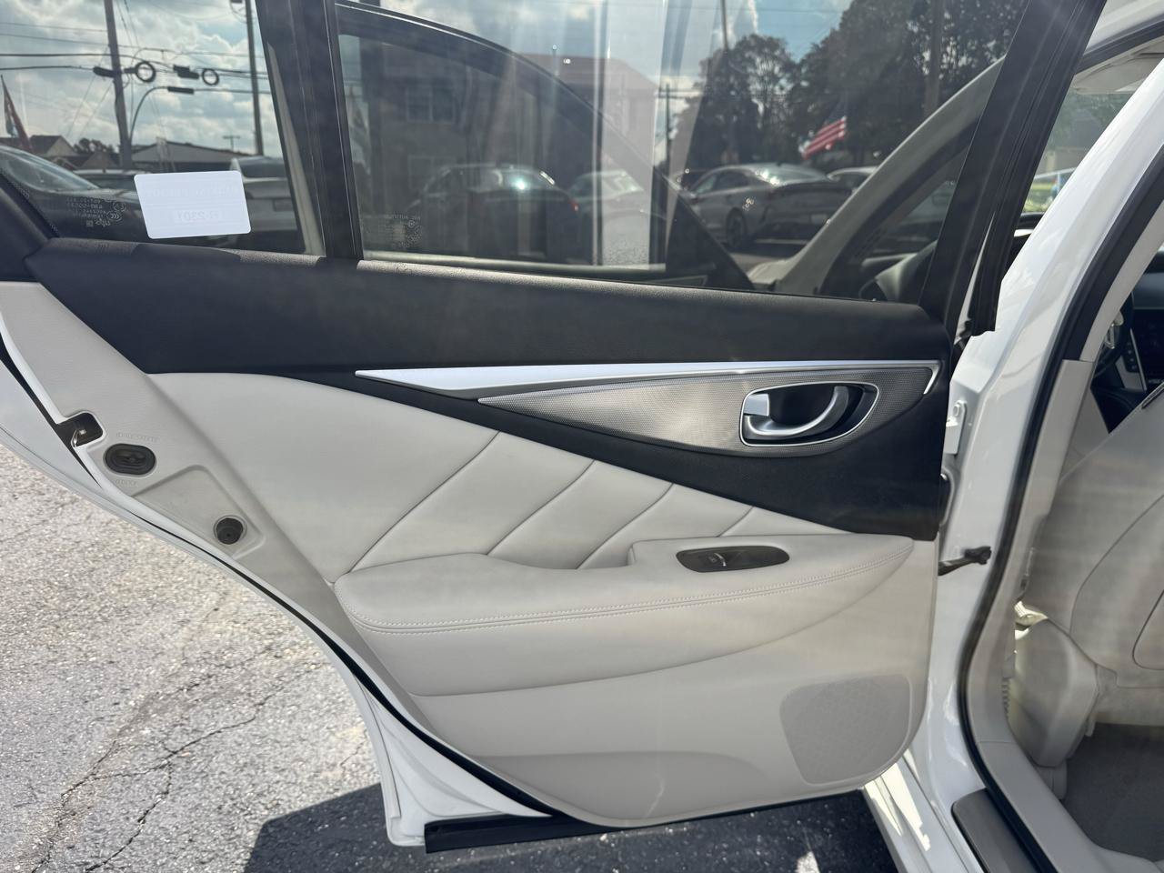 Used 2015 INFINITI Q50 w/ Moonroof Package RWD image 12