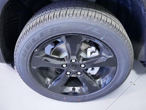 Used 2024 Jeep Grand Cherokee Altitude image 21