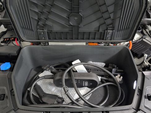 Certified 2021 Audi e-tron Premium Plus w/ Premium Plus Package image 11