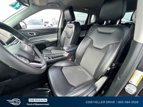 Used 2022 Jeep Compass Latitude AWD/4WD image 15