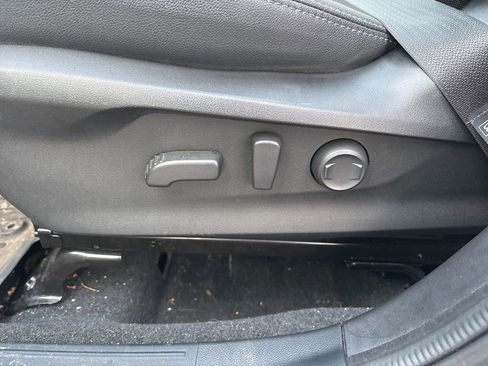 Used 2022 Subaru Forester Premium image 19