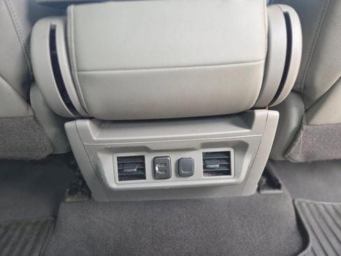 Used 2021 Chevrolet Silverado 1500 LT w/ Texas Edition Plus AWD/4WD image 12