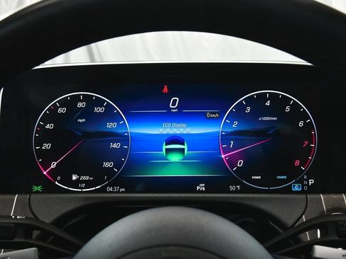 Used 2025 Mercedes-Benz E 450 4MATIC Sedan image 40