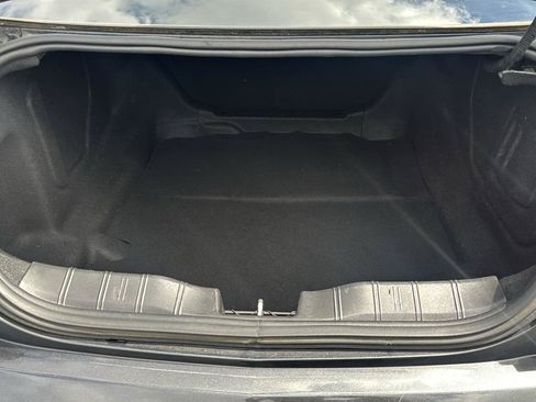 Used 2017 Chevrolet Camaro LT RWD image 18