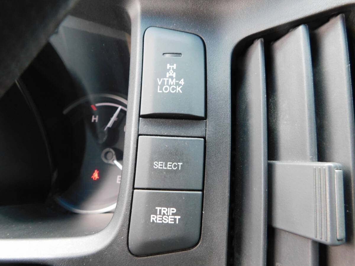 Used 2010 Honda Ridgeline RTS image 16