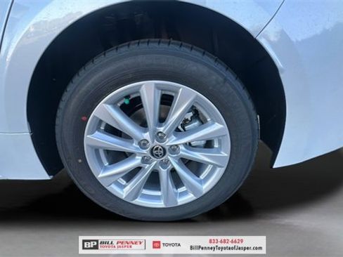 New 2026 Toyota Corolla LE image 18