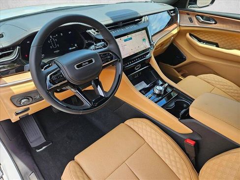 New 2026 Jeep Grand Cherokee L Summit AWD/4WD image 3
