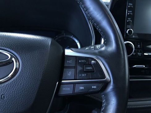 Used 2020 Toyota Highlander Limited image 28