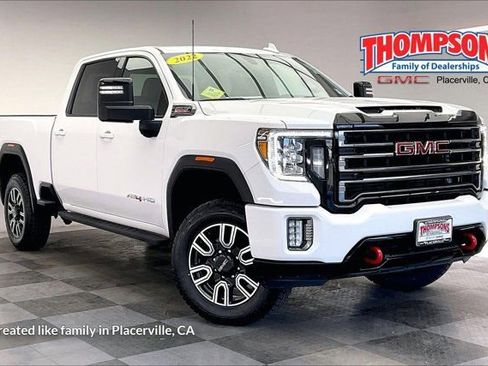 Used 2022 GMC Sierra 2500 AT4 image 1