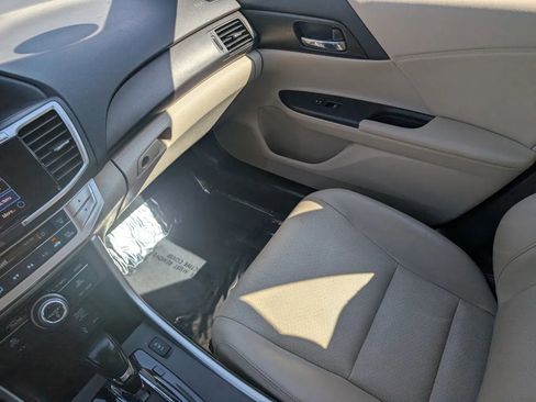 Used 2014 Honda Accord EX-L image 30