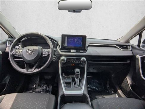 Used 2023 Toyota RAV4 XLE FWD image 17