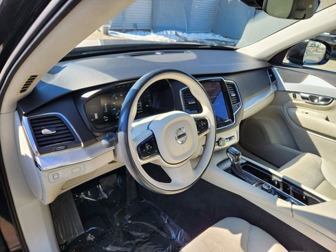 Used 2017 Volvo XC90 T5 Momentum w/ Vision Package image 26