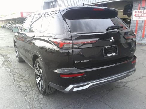 Used 2025 Mitsubishi Outlander SE AWD/4WD image 13